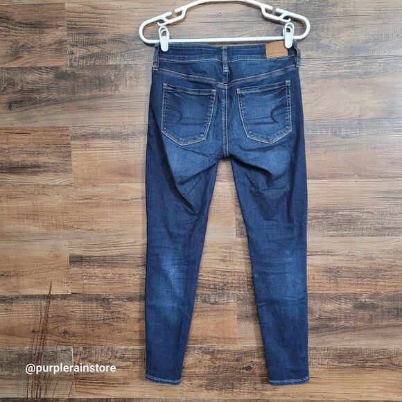 Ripped/Distressed - Picture 2 of 12